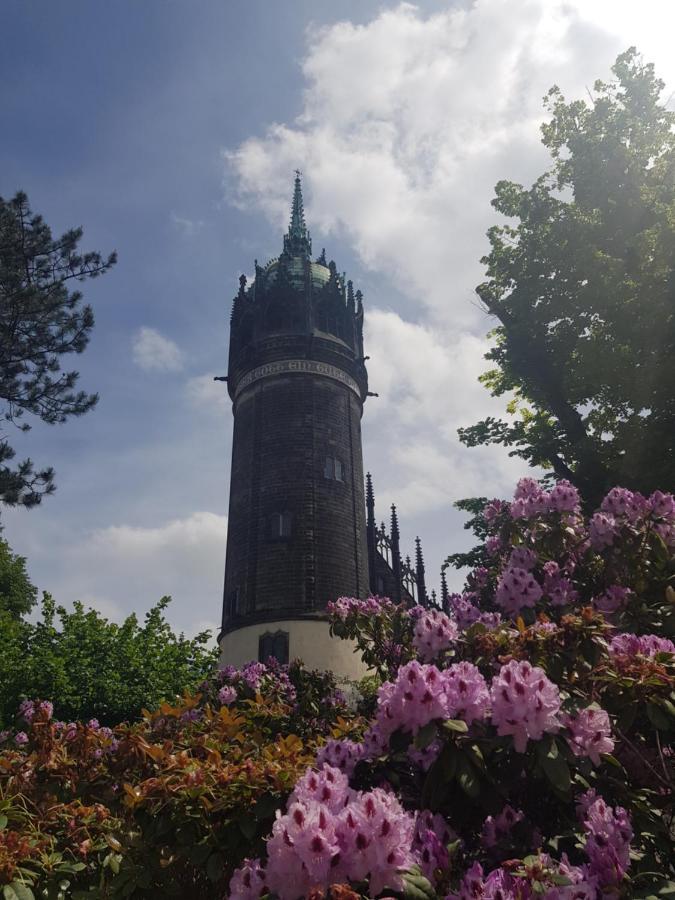 Апартаменты Fewo "Mohnblume" Am Stadtpark Wittenberg Экстерьер фото